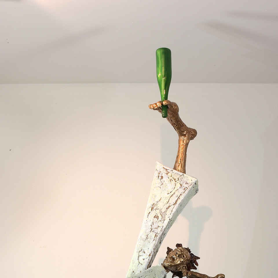 Art of Drinking, 2016, H = 240 cm, W = 95 cm, Colored Bronze, Fountain Function, 5 Unique Pieces